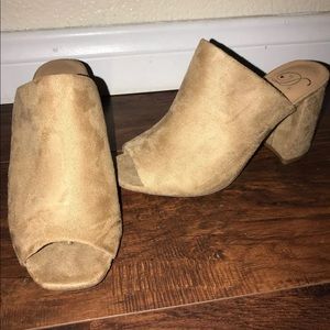 Camel mules
